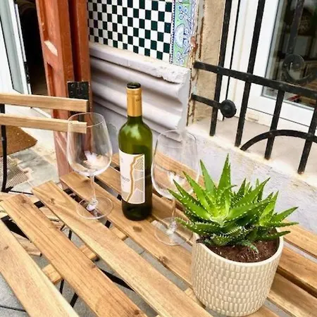 Apartman Lovely Flat In